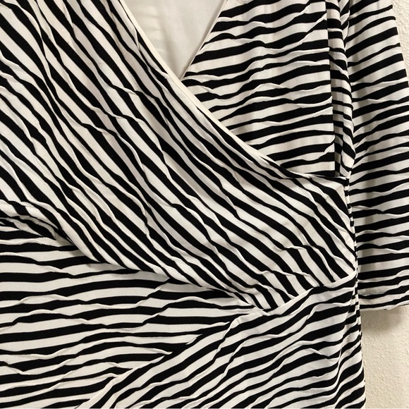 Chico’s Wave Striped Print Textured Faux Wrap 3/4 Length Sleeve Dress Chicos  3 - Picture 5 of 14